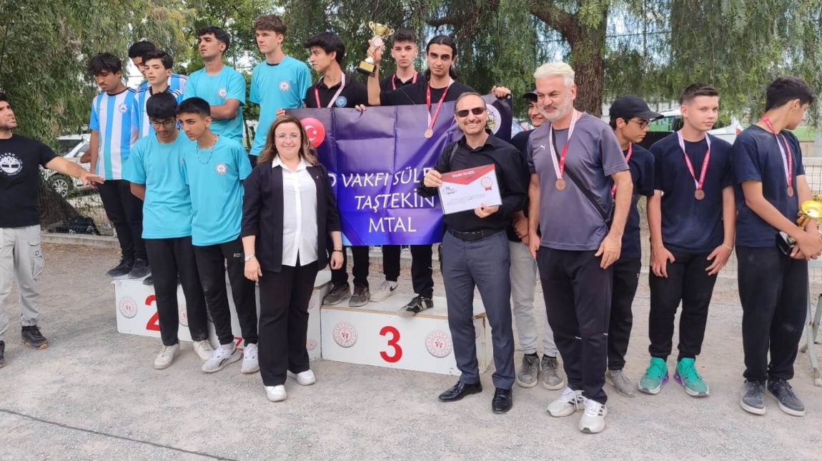 Liseler Arası Okul Sporları Bocce Müsabakalarında Okul Takımımız İzmir 3.sü Oldu